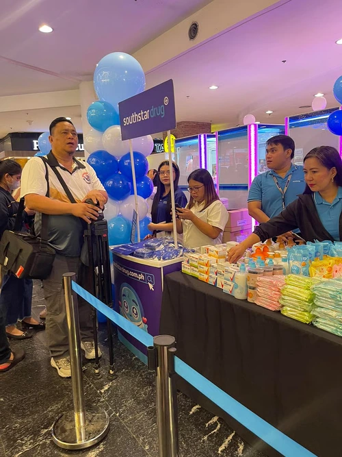 UL partners drugstore booth