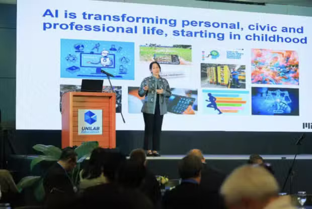 Dr. Cynthia Breazeal, Dean for Digital Learning at MIT and Director of the MIT RAISE Initiative