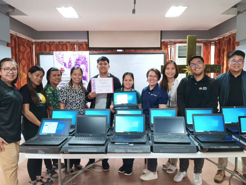 Unilab donates laptops to Alay Kapwa